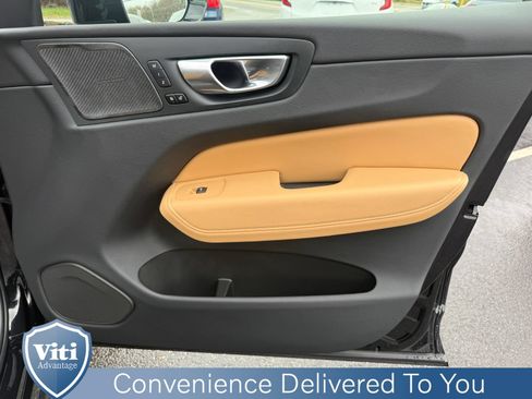 Certified 2024 Volvo XC60 T8 Ultimate AWD/4WD image 29