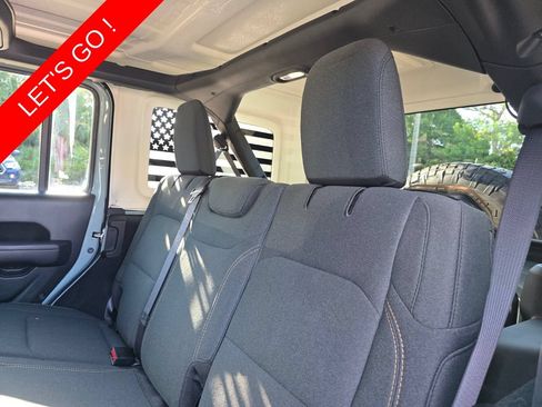 Used 2024 Jeep Wrangler Unlimited Sport AWD/4WD image 21