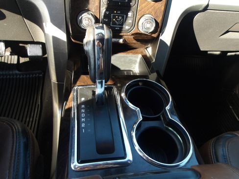 Used 2014 Ford F150 Platinum image 26