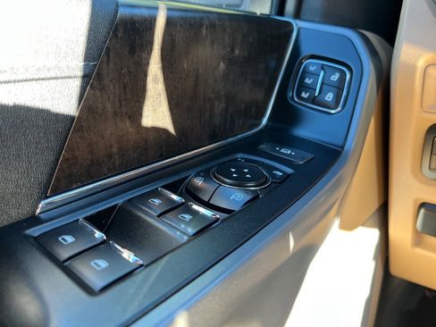 Used 2022 Ford F150 Lariat w/ Equipment Group 502A High image 34