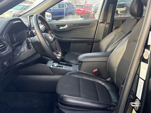 Used 2025 Ford Escape ST-Line image 12
