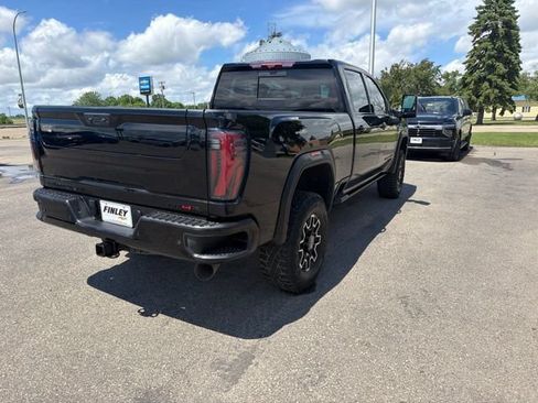 Used 2024 GMC Sierra 2500 AT4X AWD/4WD image 5