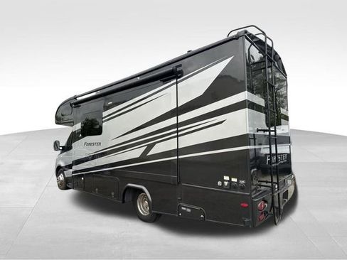 Used 2020 Mercedes-Benz Sprinter 3500 image 7