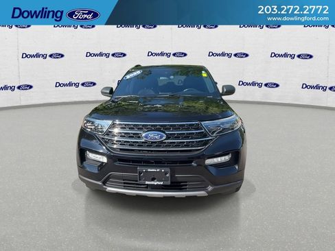 Used 2020 Ford Explorer XLT w/ Equipment Group 202A AWD/4WD image 4
