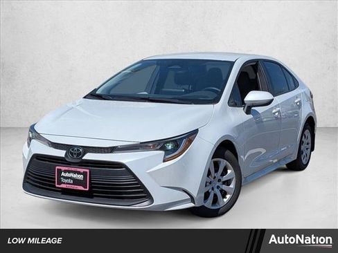 Certified 2026 Toyota Corolla LE FWD image 1