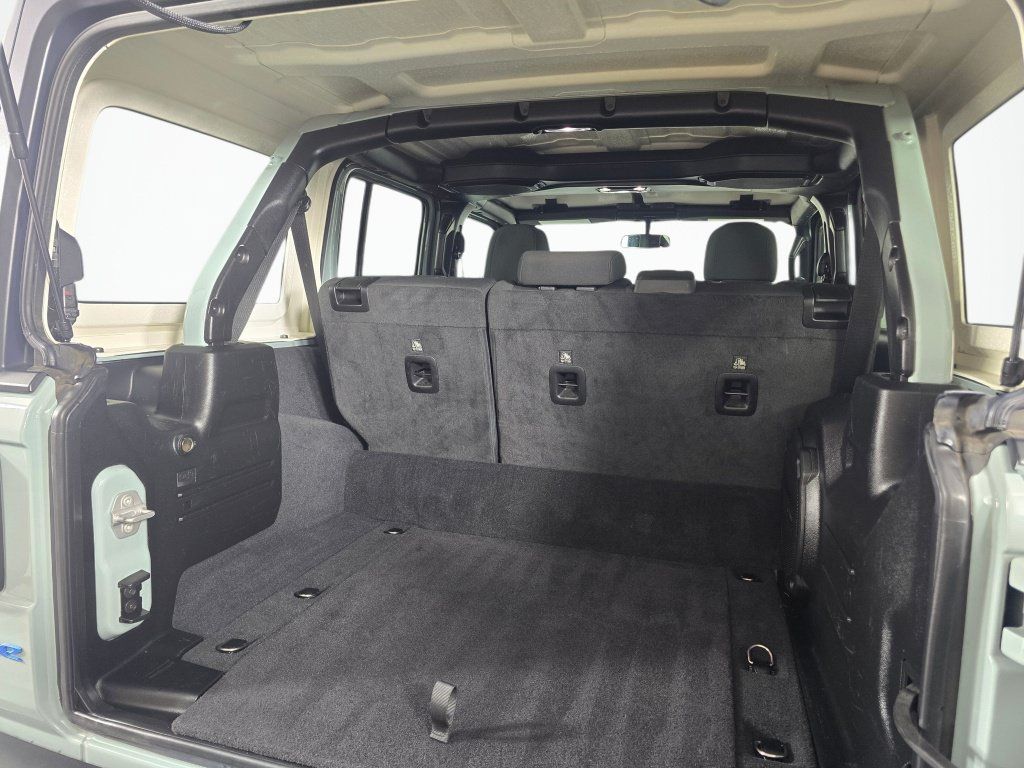Used 2023 Jeep Wrangler Unlimited AWD/4WD image 22