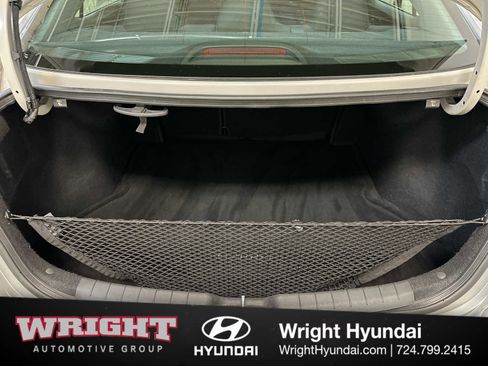 Used 2020 Hyundai Elantra SE w/ Cargo Package (C1) image 14