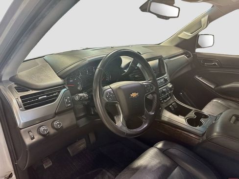 Used 2018 Chevrolet Tahoe LT AWD/4WD image 9