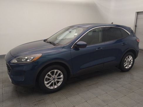 Used 2020 Ford Escape SE AWD/4WD image 2