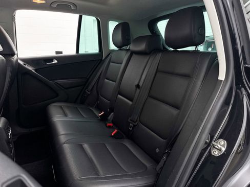 Used 2017 Volkswagen Tiguan Wolfsburg Edition FWD image 26