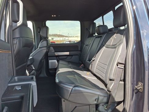 Used 2024 Ford F250 Platinum image 10