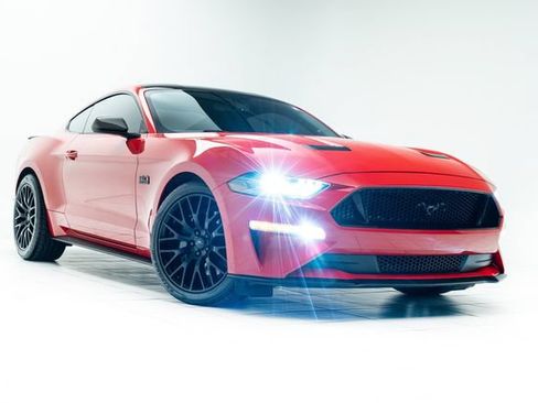 Used 2020 Ford Mustang GT w/ Equipment Group 301A RWD image 5
