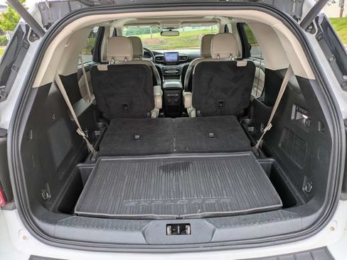 Used 2020 Ford Explorer Limited w/ Class III Trailer Tow Package RWD image 13
