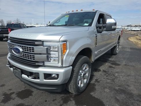 Used 2018 Ford F250 Platinum w/ Platinum Ultimate Package image 14