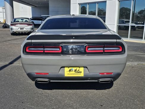 Used 2023 Dodge Challenger SXT w/ Blacktop Package image 5