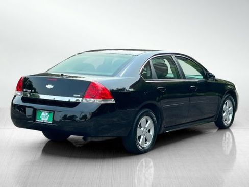 Used 2011 Chevrolet Impala LT FWD image 4