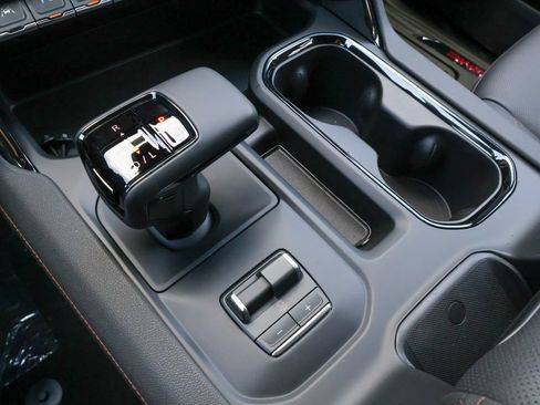 New 2026 GMC Sierra 1500 AT4 w/ AT4 Premium Package AWD/4WD image 24