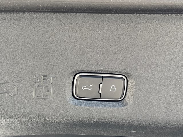 Used 2026 Ford Expedition Active AWD/4WD image 9
