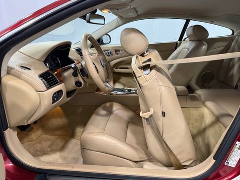 Used 2008 Jaguar XK Coupe image 21