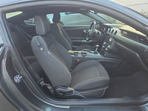 Used 2019 Ford Mustang Coupe image 10