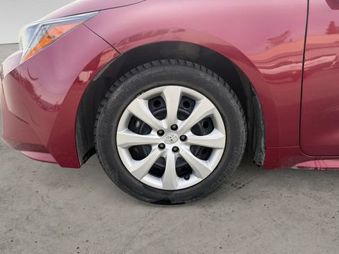 Used 2024 Toyota Corolla LE FWD image 9