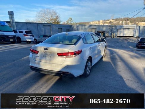 Used 2018 Kia Optima LX image 5