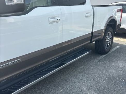 Used 2020 Ford F250 Lariat w/ Lariat Ultimate Package image 5