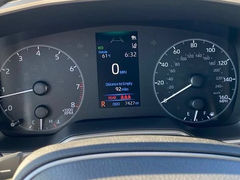 Certified 2024 Toyota Corolla SE w/ SE Package FWD image 26