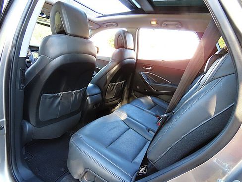 Used 2017 Hyundai Santa Fe Sport FWD image 24