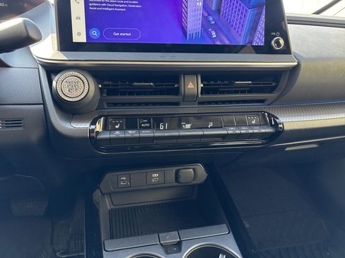 Used 2024 Toyota Prius XLE image 29