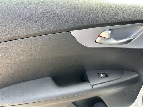 Used 2024 Kia Forte LXS image 14