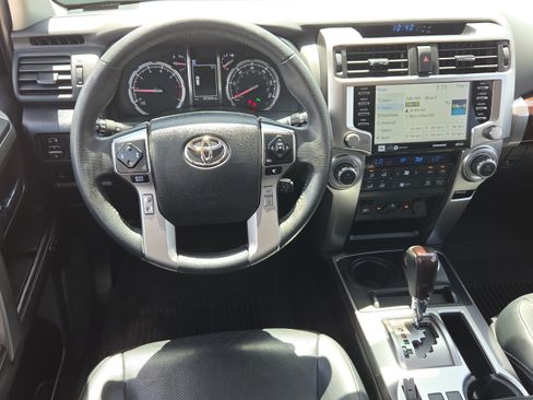 Used 2021 Toyota 4Runner Limited AWD/4WD image 24