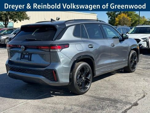 New 2026 Volkswagen Tiguan SE R-Line image 7