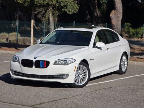 Used 2011 BMW 535i Sedan image 11