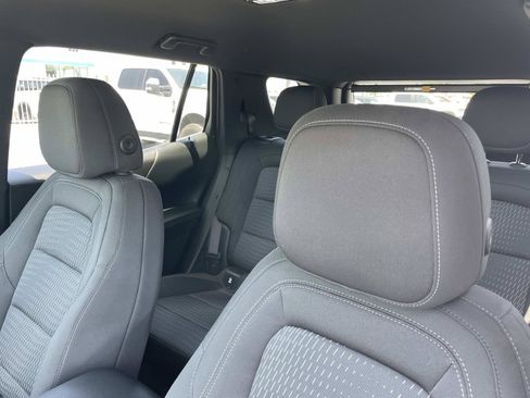 Used 2025 Chevrolet Equinox LT FWD image 21