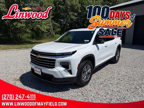 Used 2026 Chevrolet Traverse LT FWD image 4