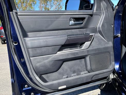 Used 2023 Toyota Tundra Platinum AWD/4WD image 20