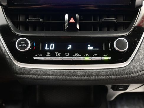 Used 2023 Toyota Corolla SE FWD image 19