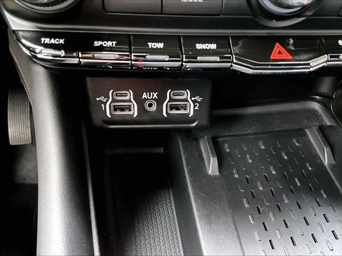 Certified 2025 Dodge Durango R/T AWD/4WD image 34