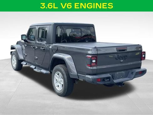 Used 2022 Jeep Gladiator Sport AWD/4WD image 9