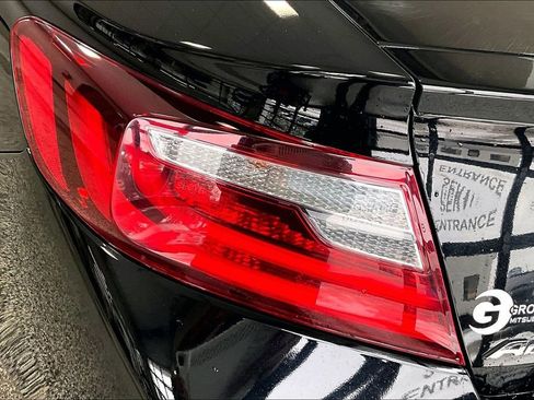 Used 2017 Honda Accord EX-L image 31