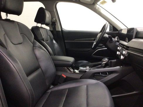 Used 2024 Kia Telluride EX AWD/4WD image 33