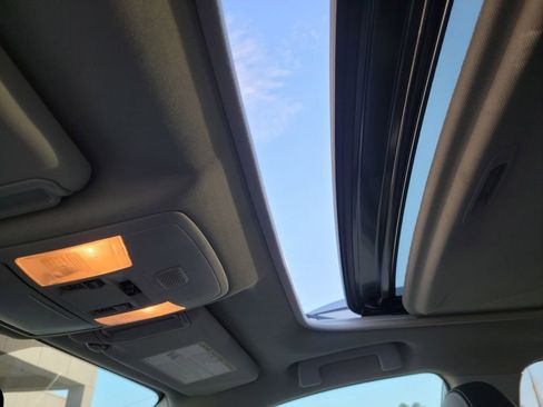 Used 2018 Toyota RAV4 XLE image 24