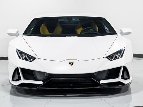 Used 2022 Lamborghini Huracan EVO AWD/4WD image 8