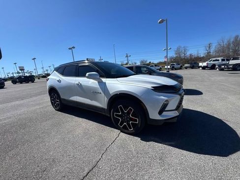 Used 2023 Chevrolet Blazer RS w/ Driver Confidence II Package image 3