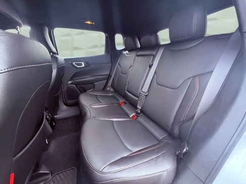 Used 2025 Jeep Compass Trailhawk w/ Trailhawk Elite Group image 25