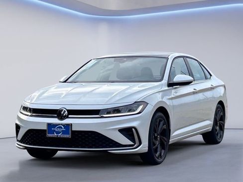 New 2026 Volkswagen Jetta SE image 7