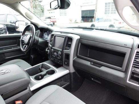 Used 2022 RAM 1500 Express w/ Wheel & Sound Group AWD/4WD image 32
