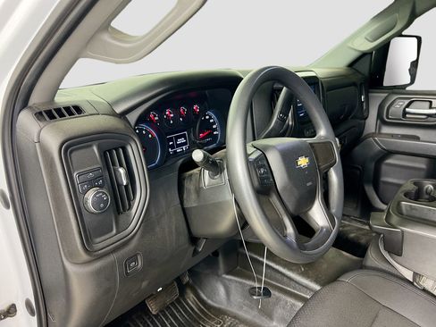 Used 2022 Chevrolet Silverado 2500 W/T w/ WT Convenience Package image 9