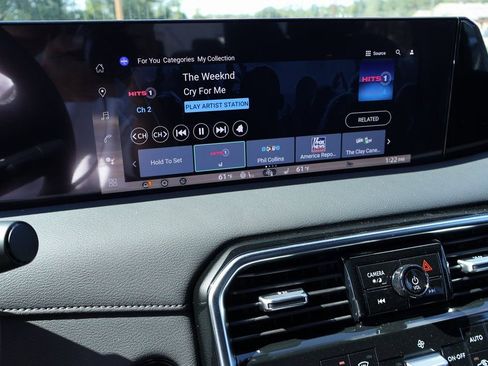 New 2026 Nissan Armada SL w/ Captain's Chari Seat Package image 5